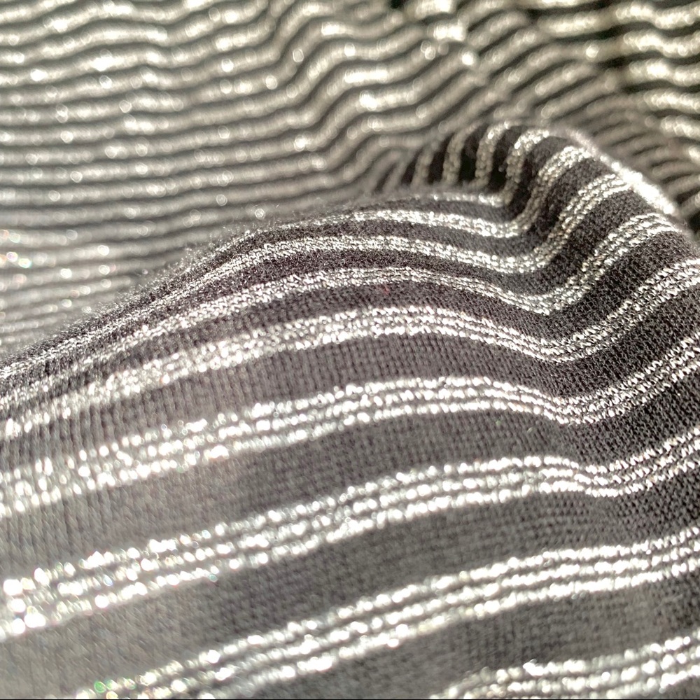 White House Black Market Metallic Top L - Picture 7 of 8